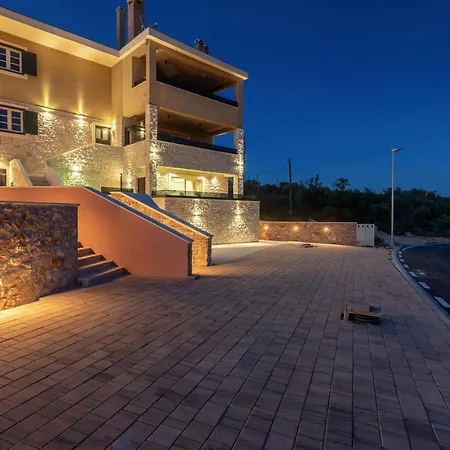 Teona Luxury With Jacuzzi And Terrace Sea View *