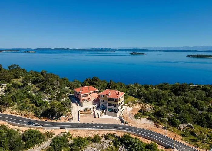 아파트 Teona Luxury With Jacuzzi And Terrace Sea View *