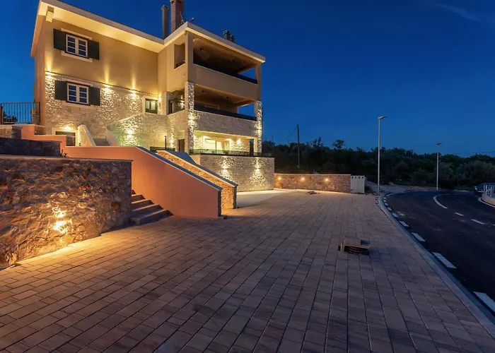 Teona Luxury With Jacuzzi And Terrace Sea View *