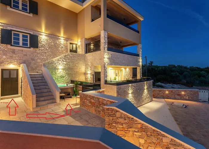 Teona Luxury With Jacuzzi And Terrace Sea View 아파트 *