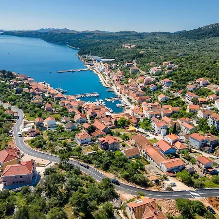 Апартаменты Teona Luxury With Jacuzzi And Terrace Sea View Сали