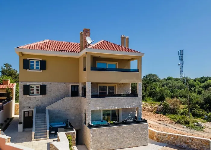 Teona Luxury With Jacuzzi And Terrace Sea View Apartman *